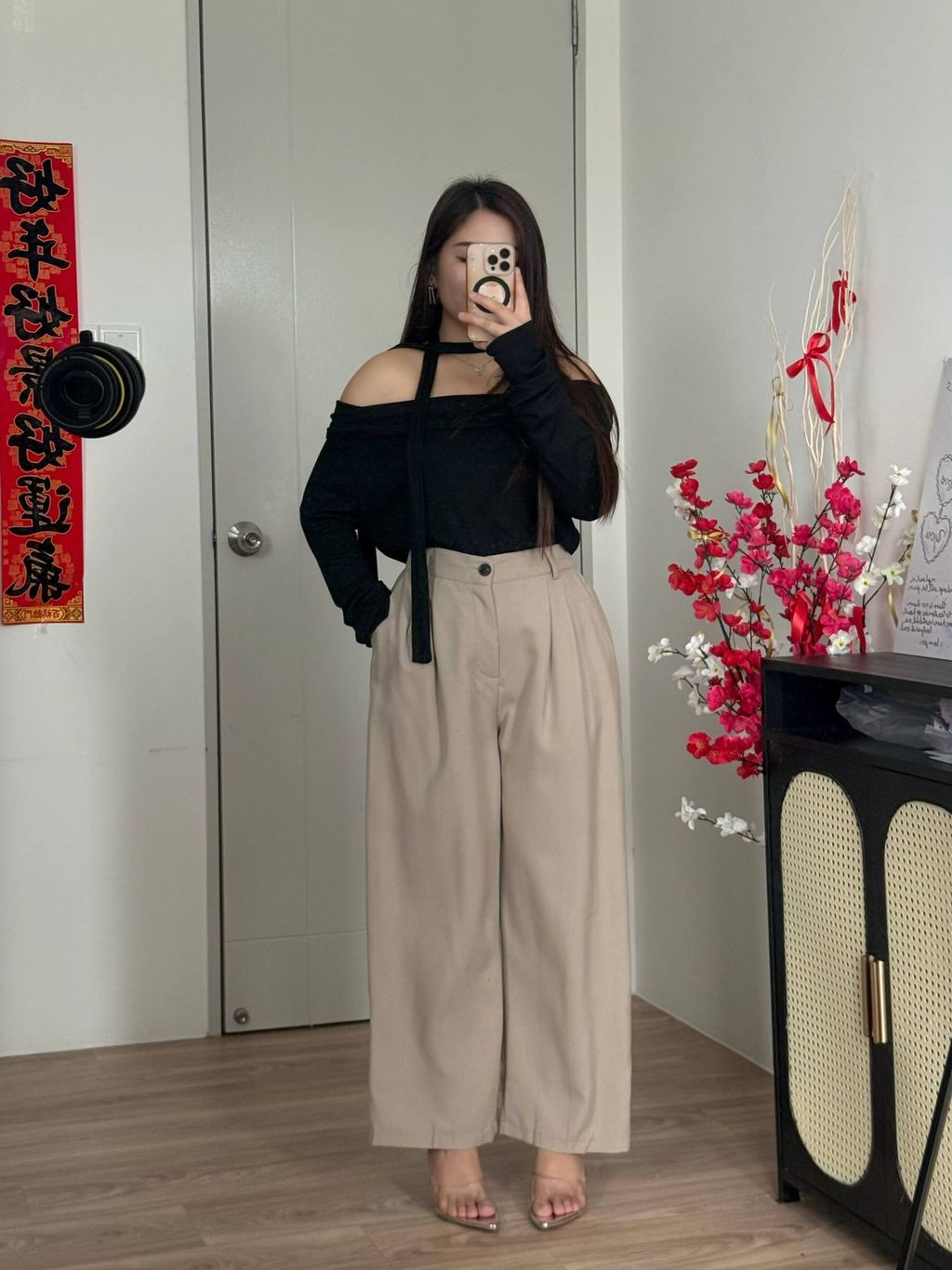 photo_6323356028237451033_w