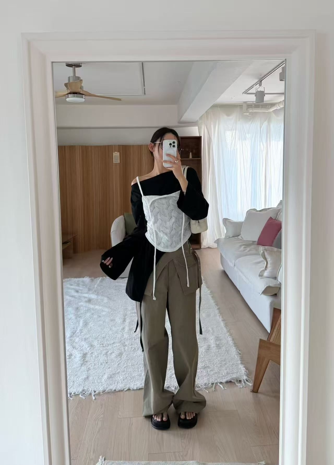 91f8f81a405cd6414c4f53adcf413f90