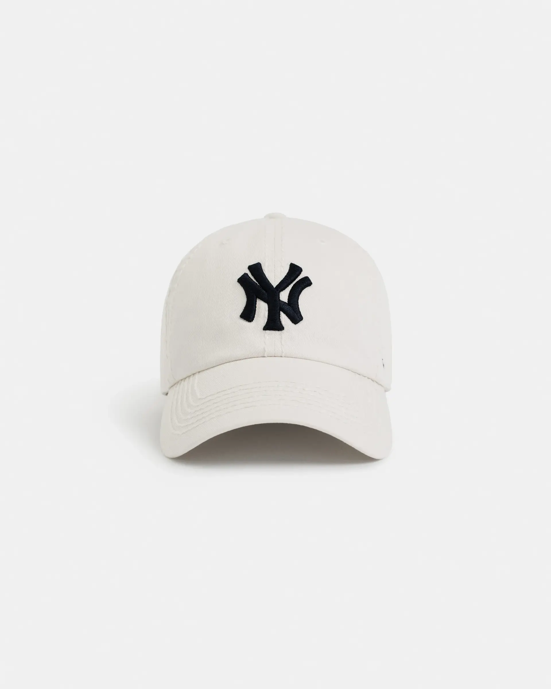 Madhappy-Yankees-47-Bow-Hat-Flat-Pearl-01