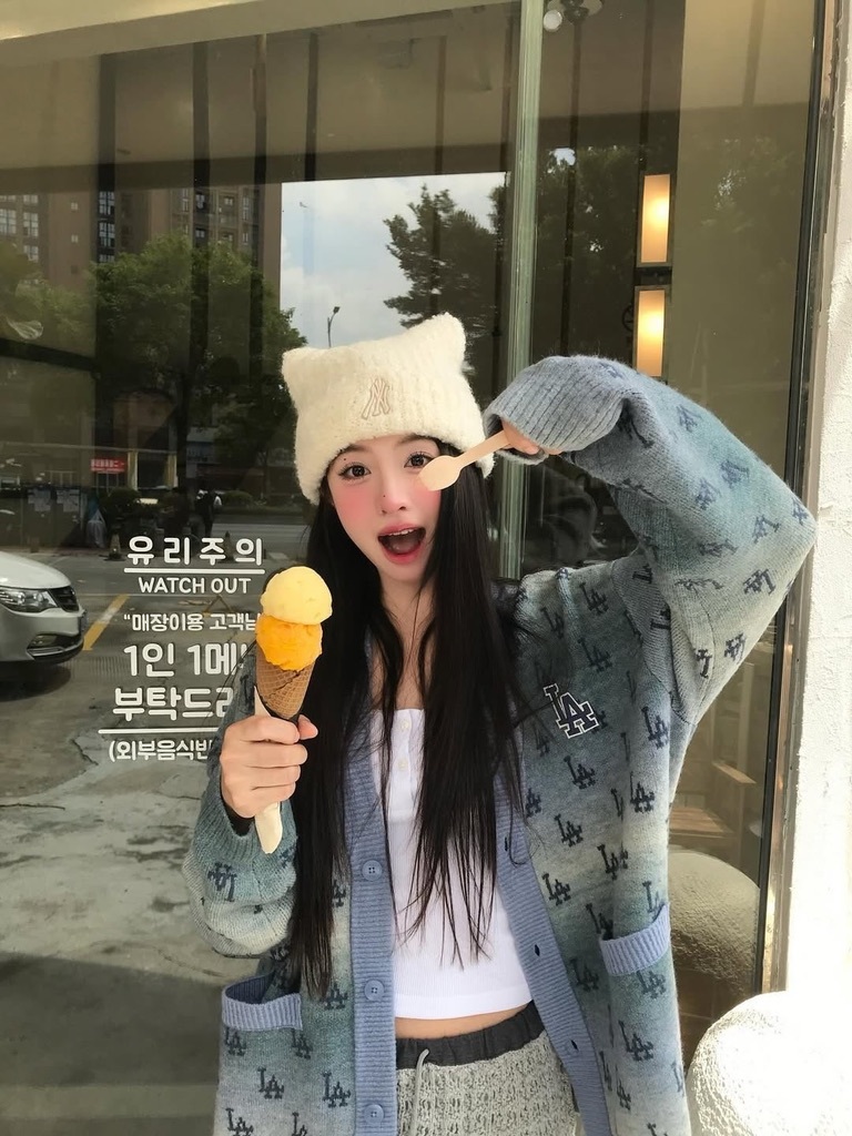 95EB0709-1E55-41B8-B343-EAF5CA549903_1_105_c