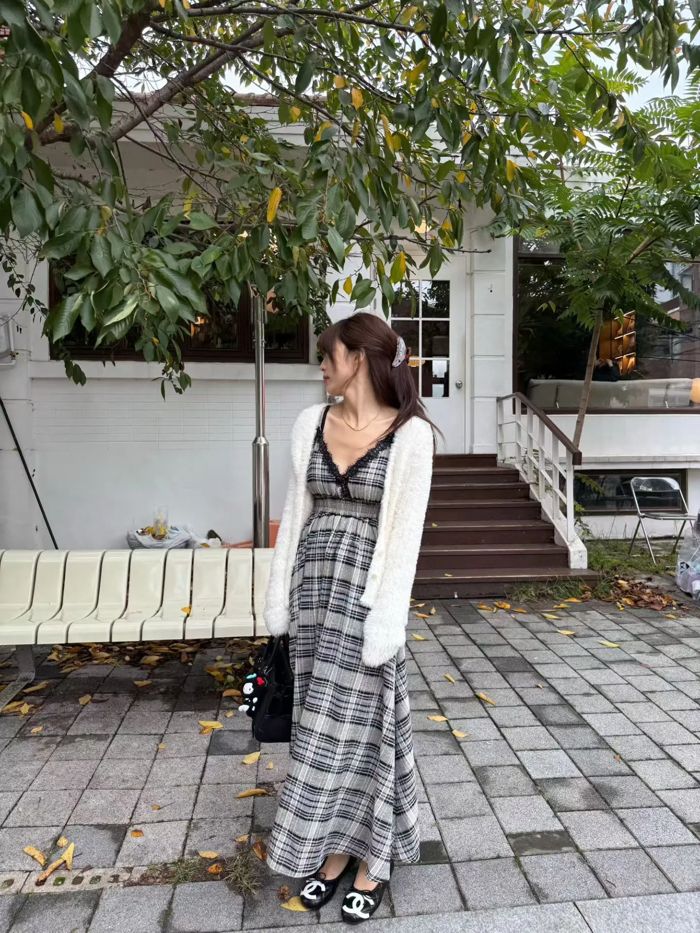 27C4DE21-9E5C-458D-8BB4-DE8B4A15CC77