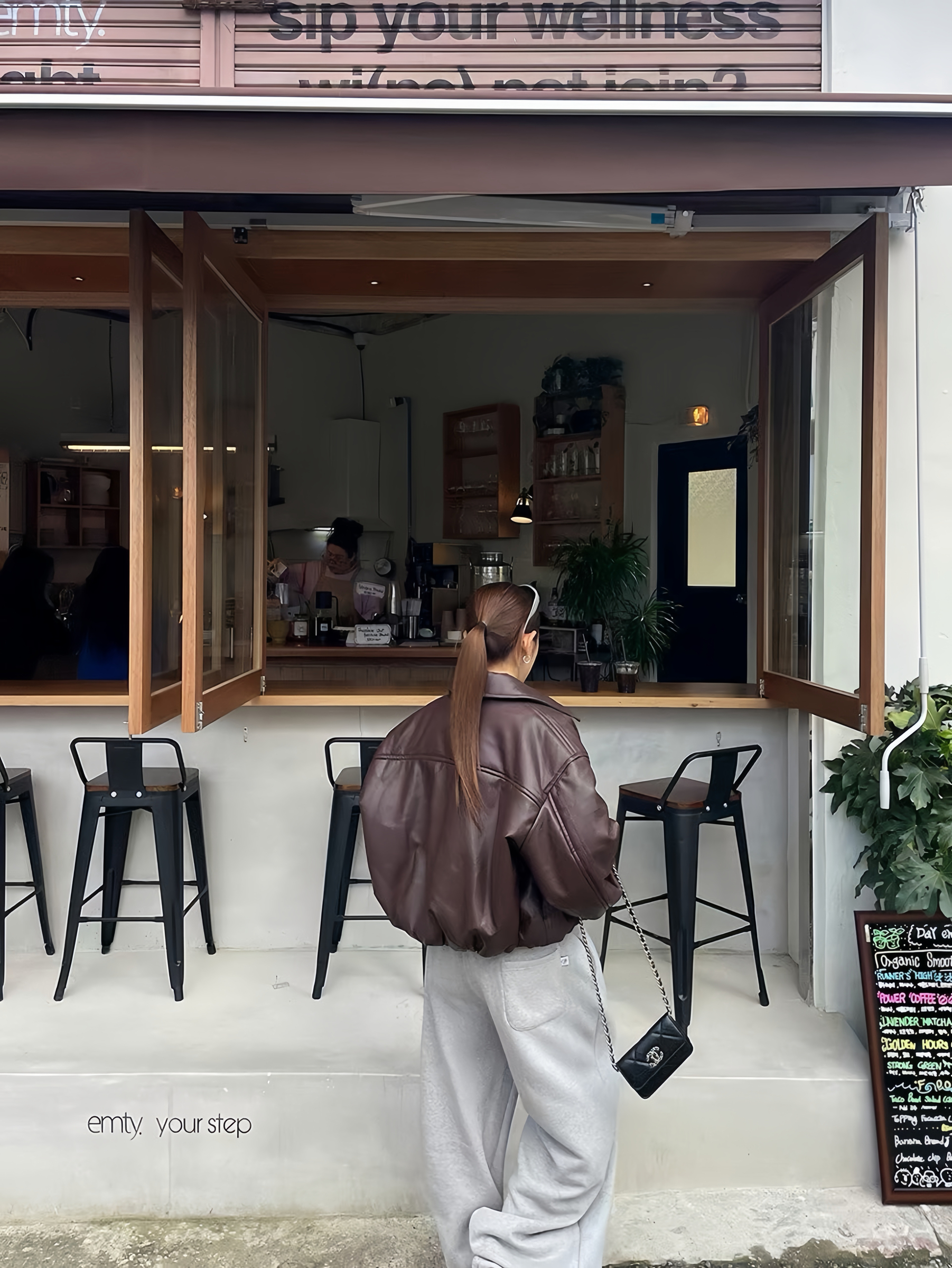 9D01FEBA-B8C3-45D6-BA8E-78092E021684