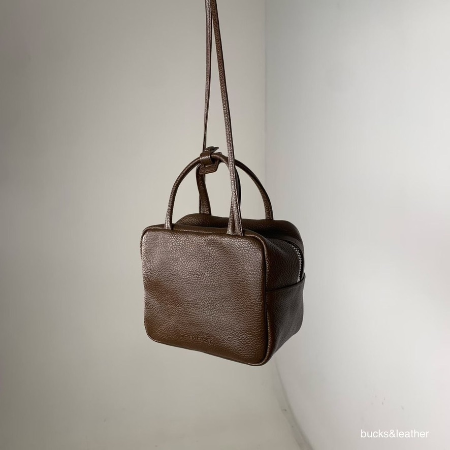 42125C61-3F4D-4B66-BD36-B7E9DF80704B_1_105_c