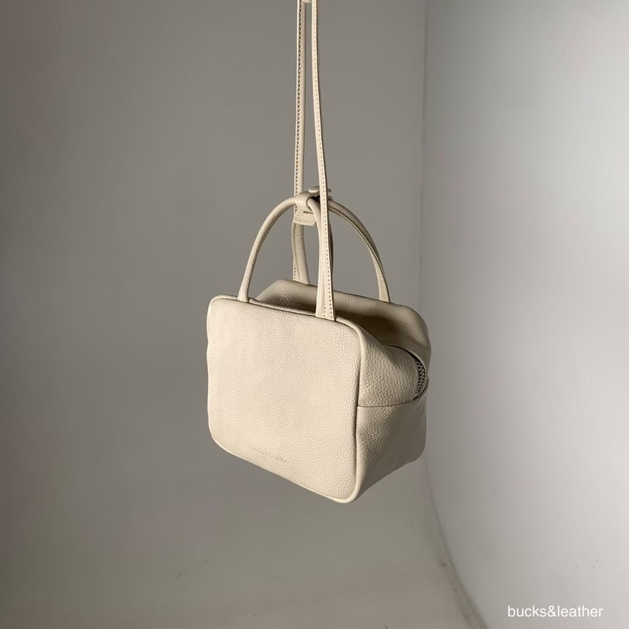 AD871AFE-1F3B-4533-9640-BFDB0CE856D0_1_105_c