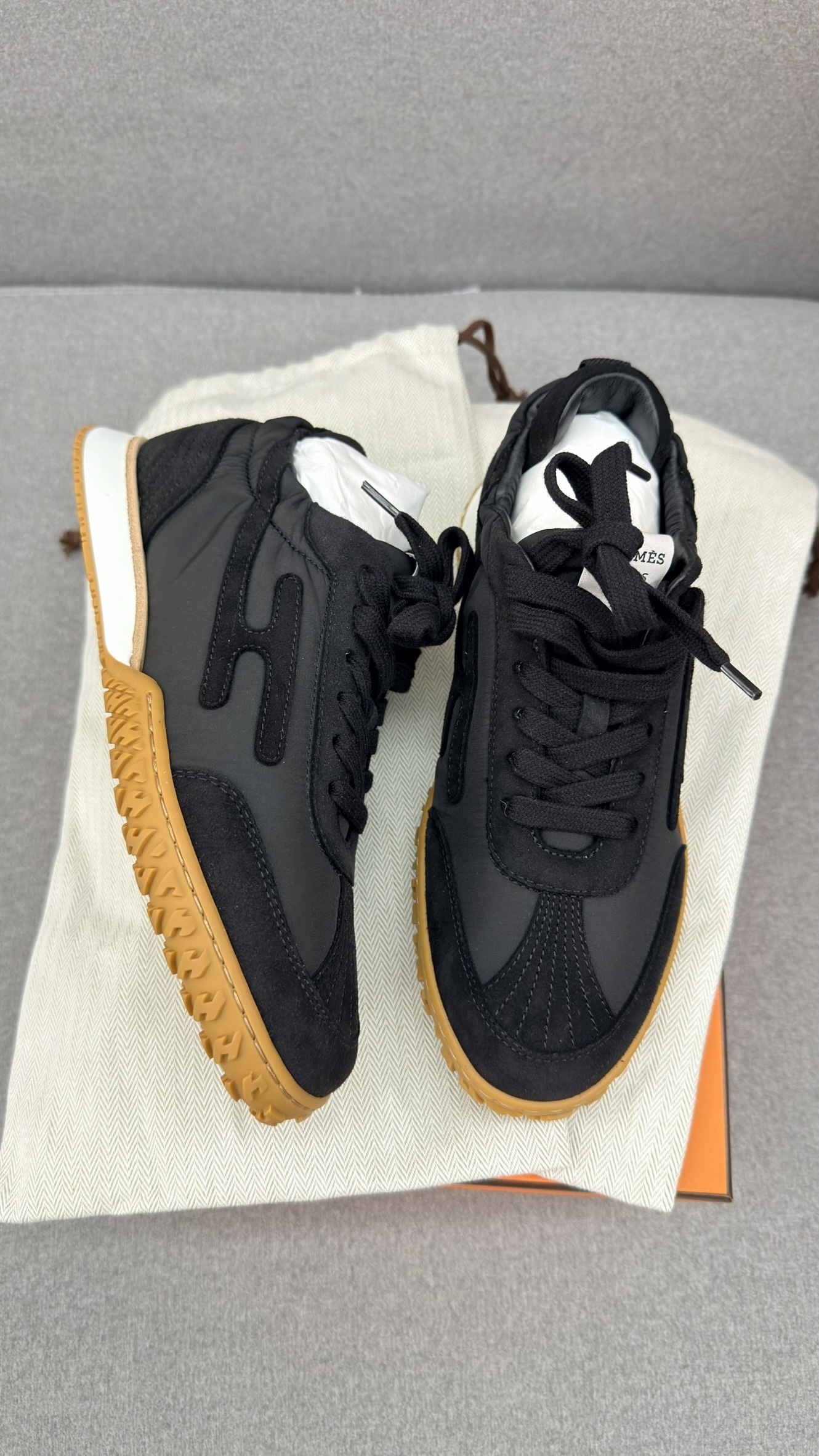 BCD4348F-34F2-4153-B02B-4831BE05538A_1_102_a