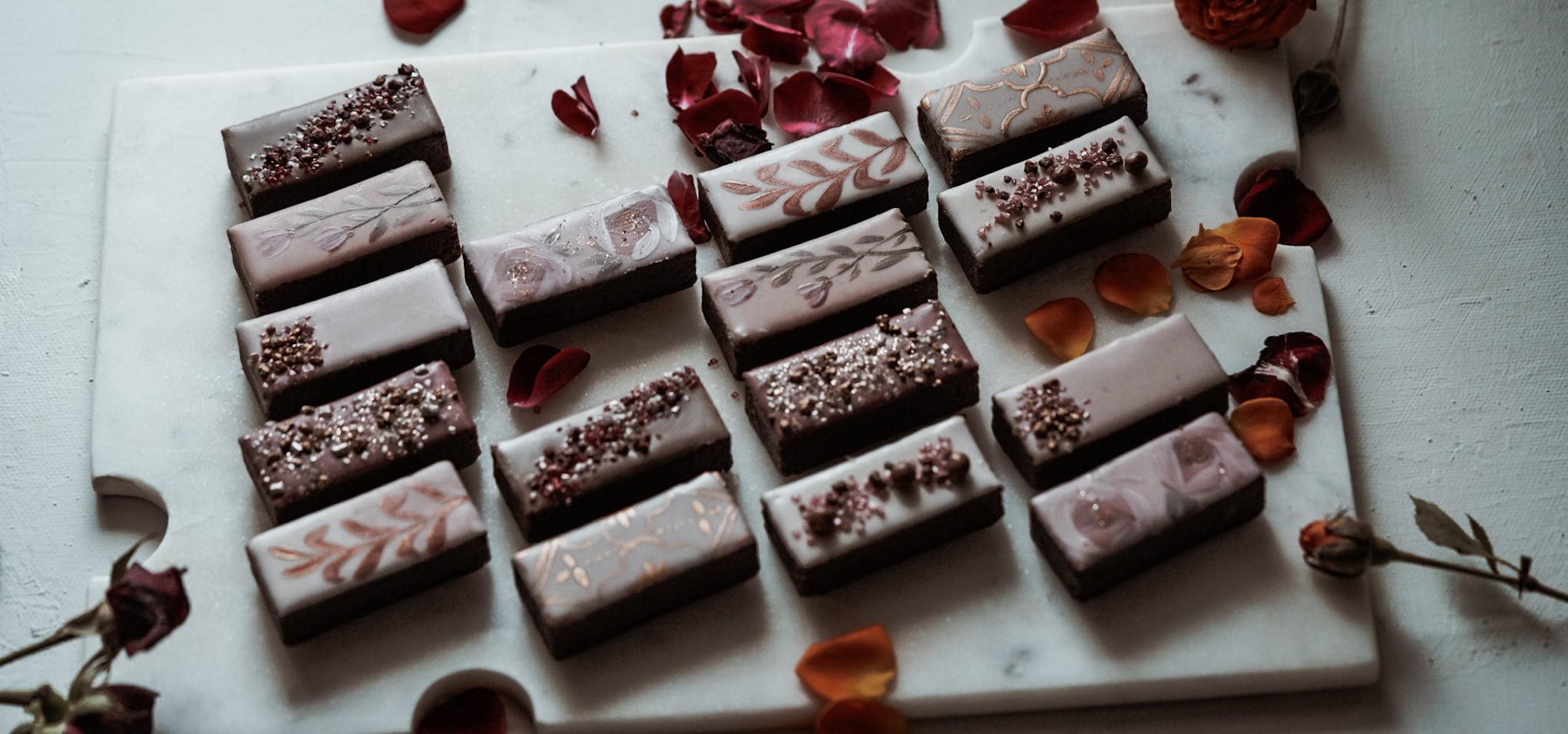 Brown & Sugar | The Praline in Glass Edition