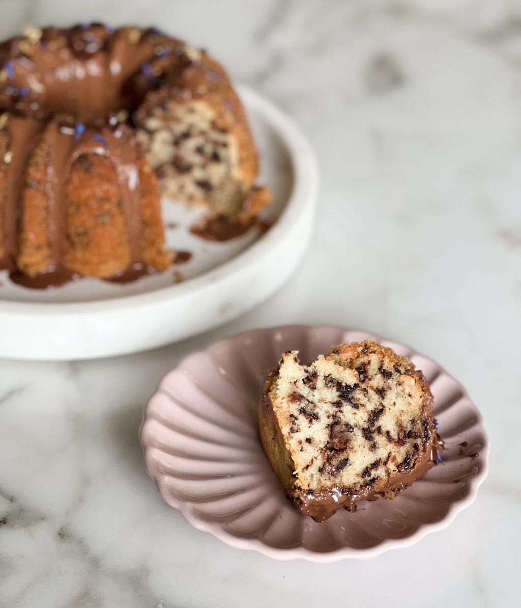 Vanilla Cocoa Flakes Cake.jpg