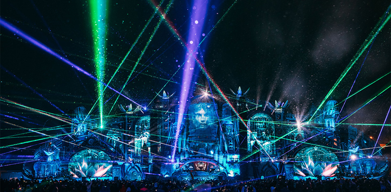 tomorrowland-mainstage-lightshow.jpeg