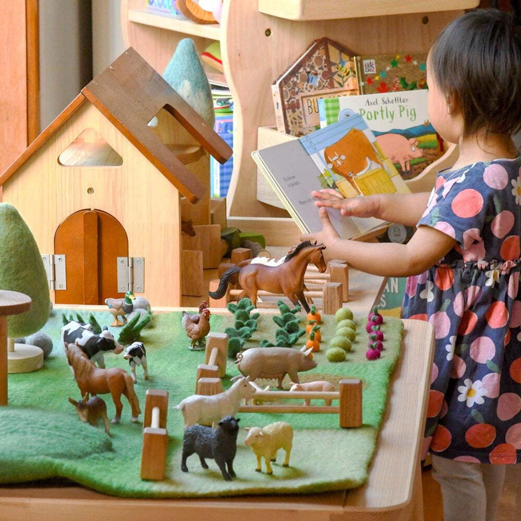 farm-large-felt-playmat-11