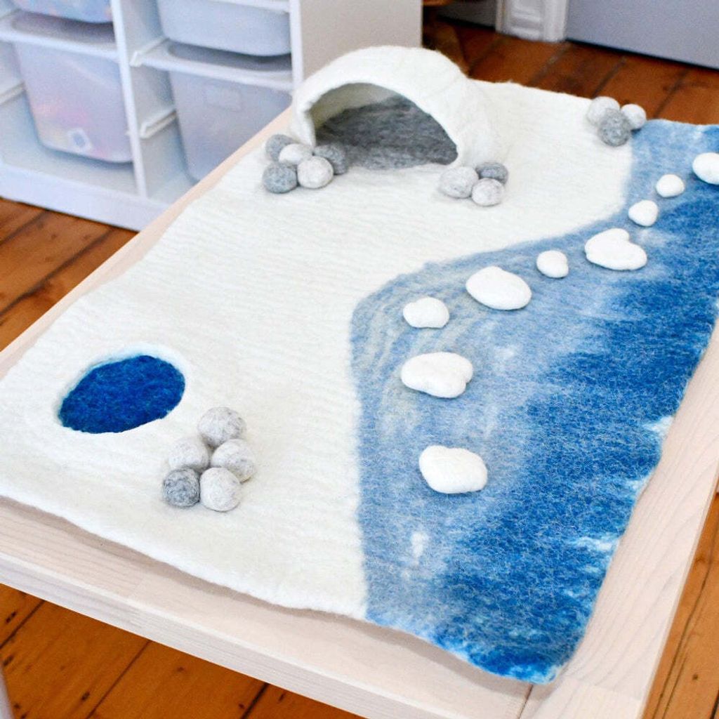 felt-arctic-playscape-playmat-3