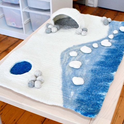 felt-arctic-playscape-playmat-3