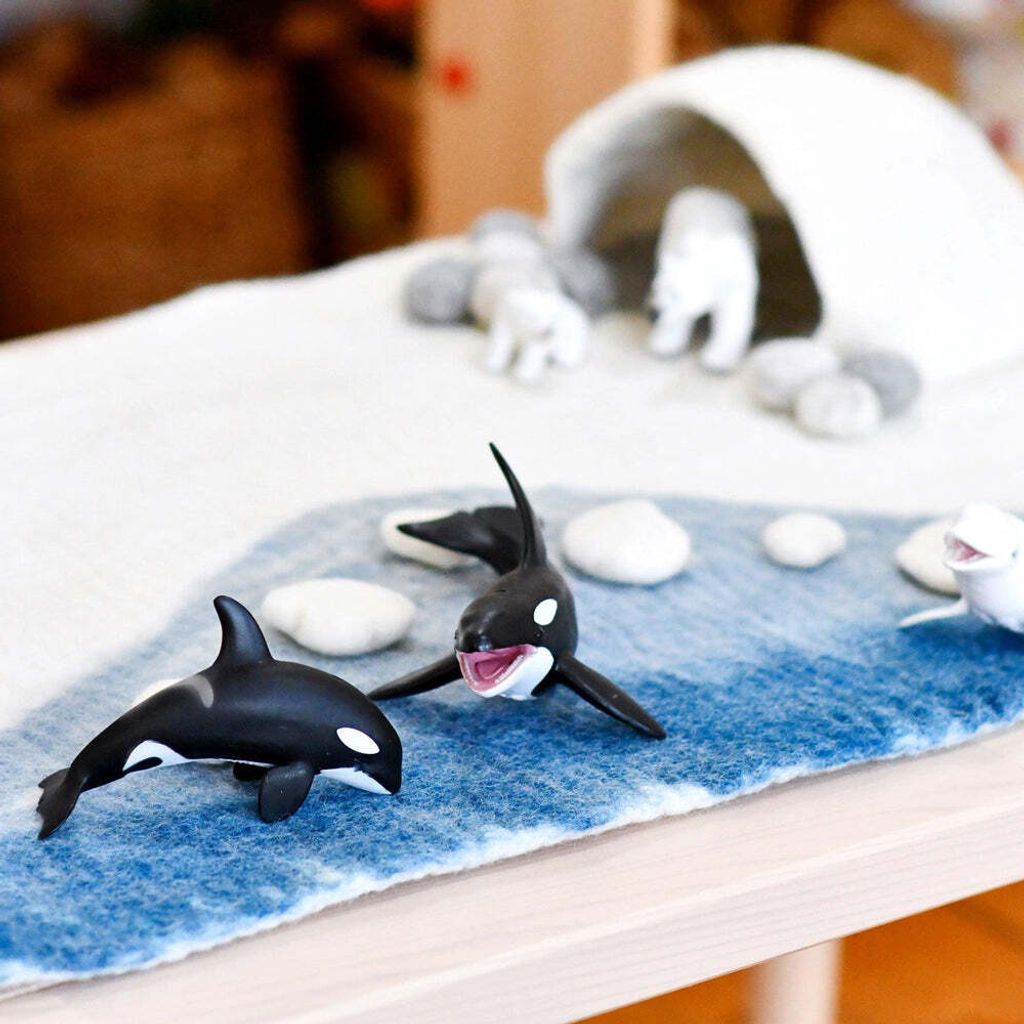 felt-arctic-playscape-playmat-6