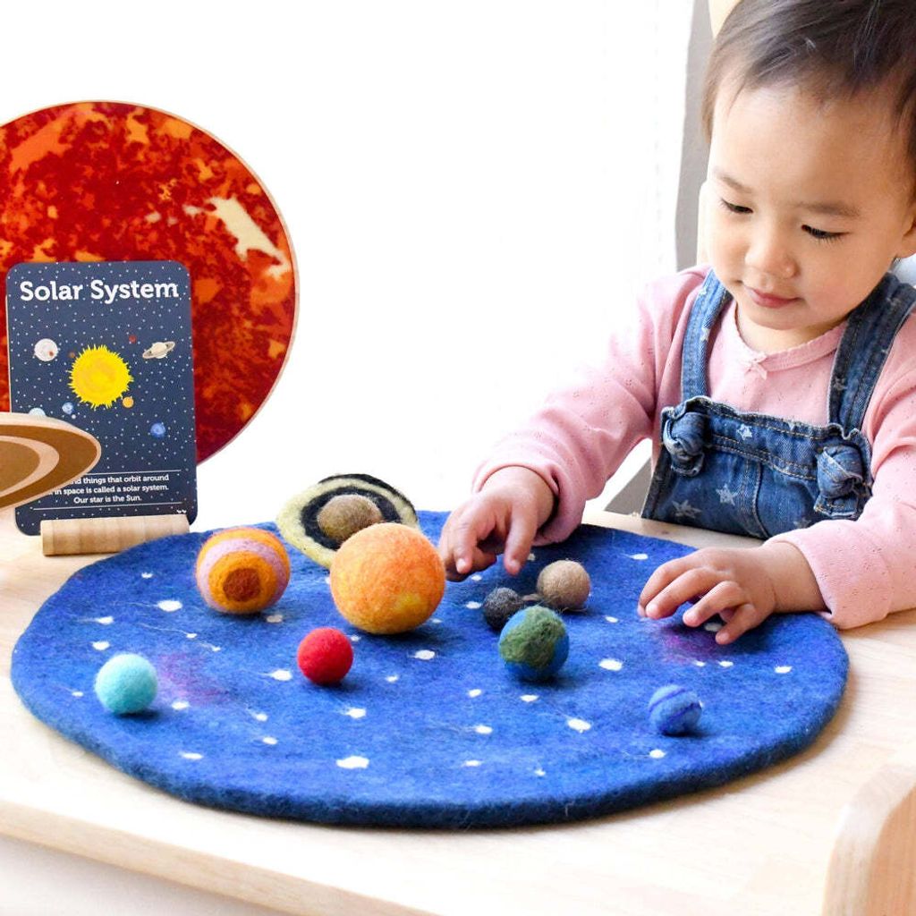 solar-system-galaxy-playmat