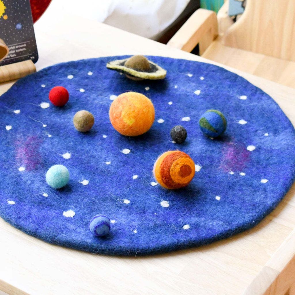 solar-system-galaxy-playmat-7
