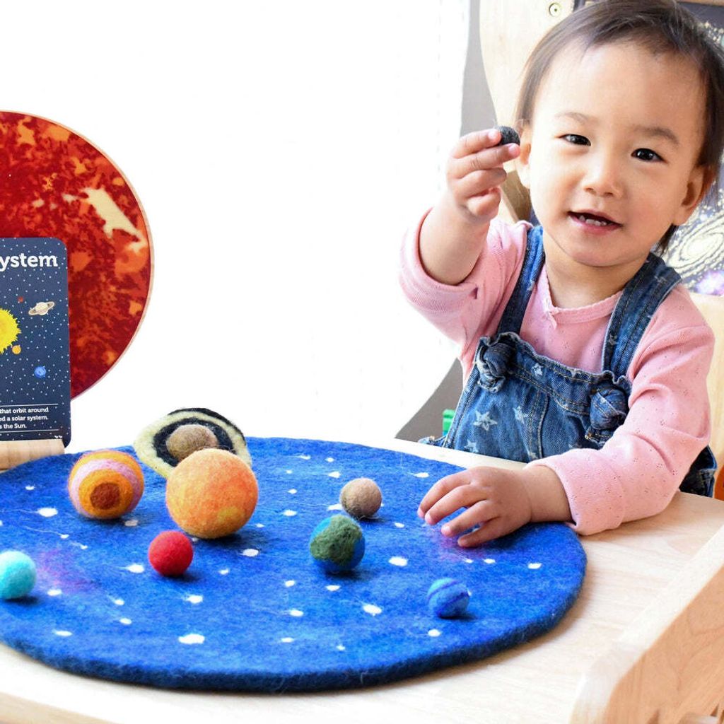 solar-system-galaxy-playmat-2