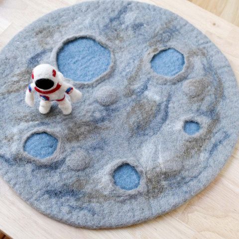 moon-crater-playmat-2