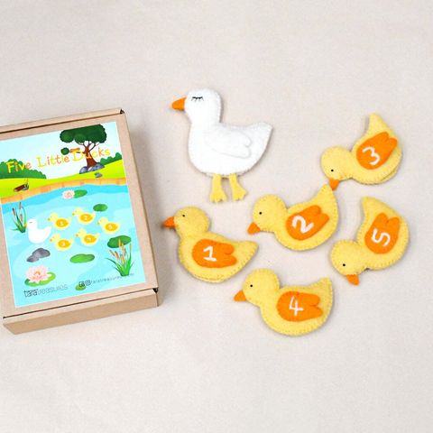 five-little-ducks-finger-puppets-4