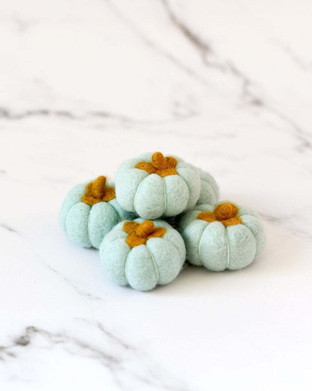 felt-pumpkins-pastel