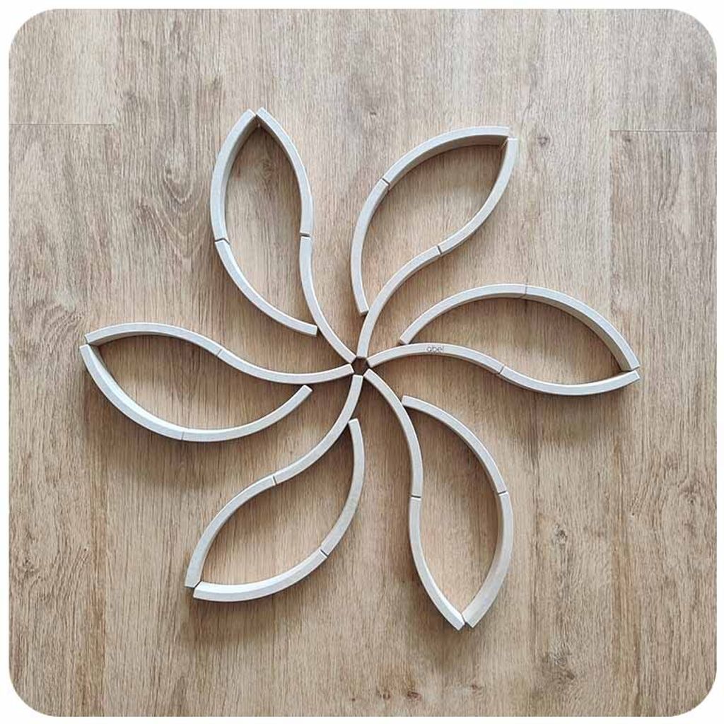 abel-blocks-mini-rewood-24-lifestyle-little-flower