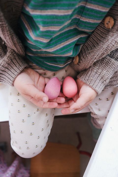 HE4.Art-23-253-Happy-Eggs-FC609A54-FCA8-4601-A721-6E84EF261B85-Joguines-Grapat-scaled