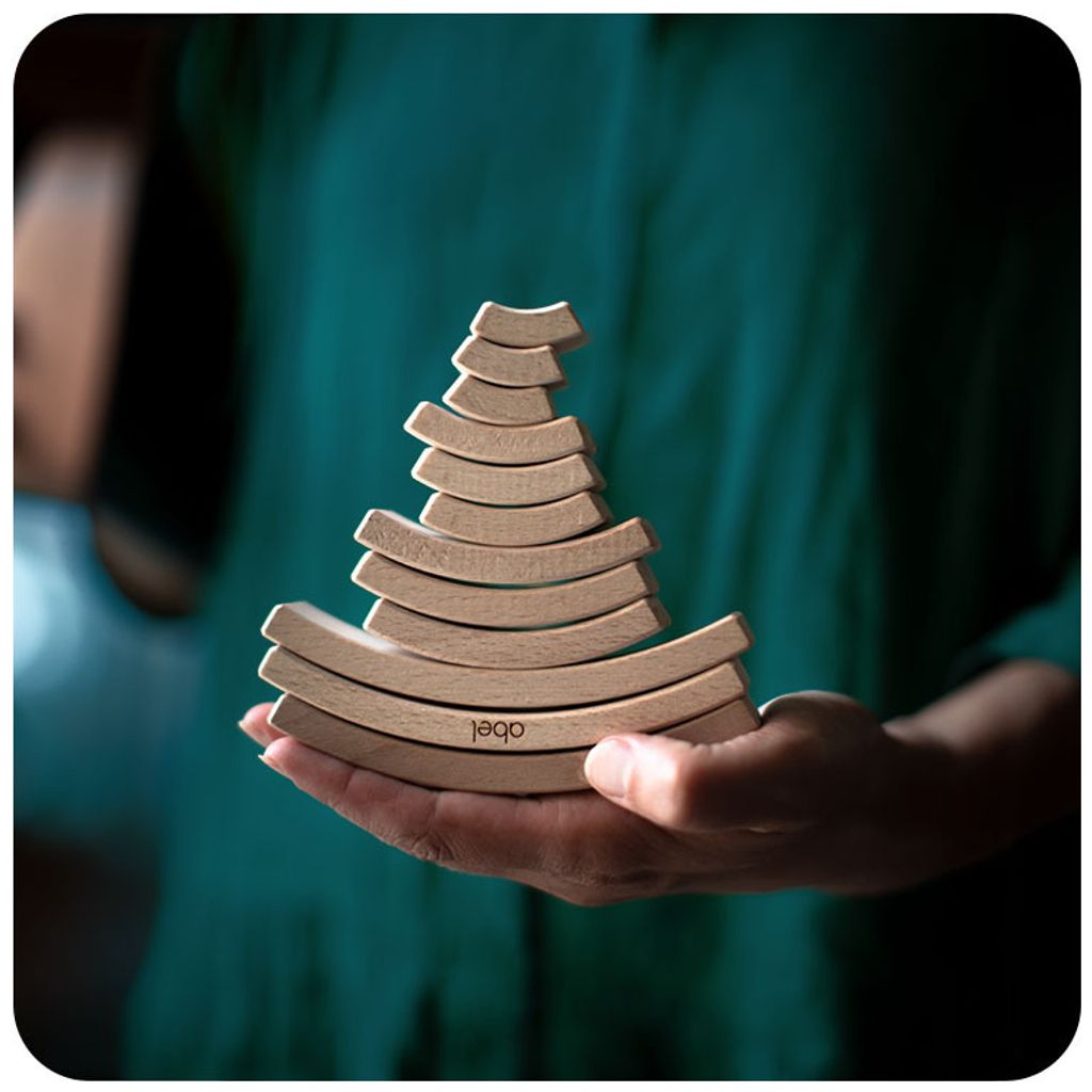 abel-golden-ratio-stack-in-hand