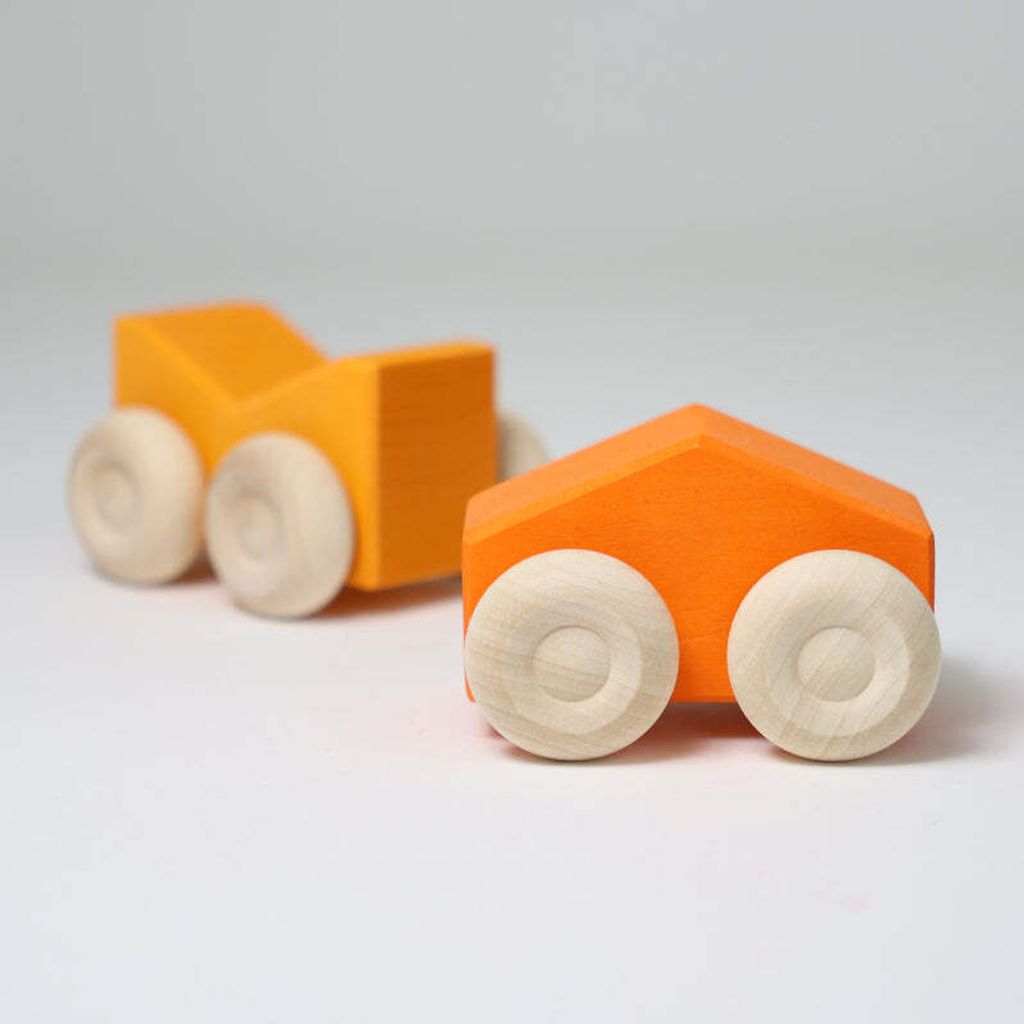 09331_Stapel_Autos_orange_Grimms_03