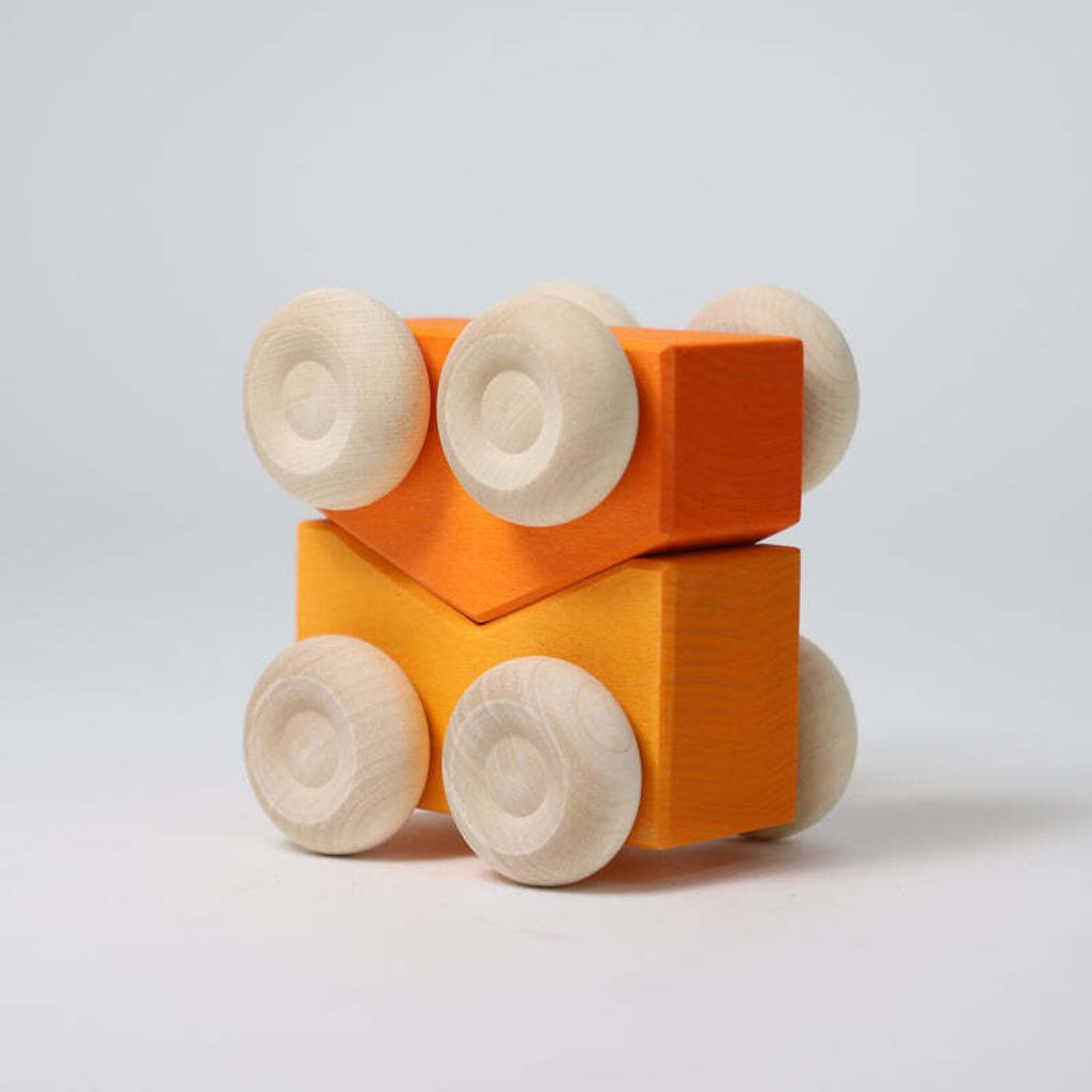 09331_Stapel_Autos_orange_Grimms_02