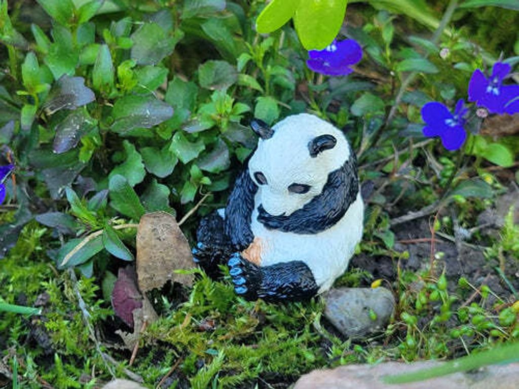 ToymanyNappingPandaCubFigurineToy-outdoor