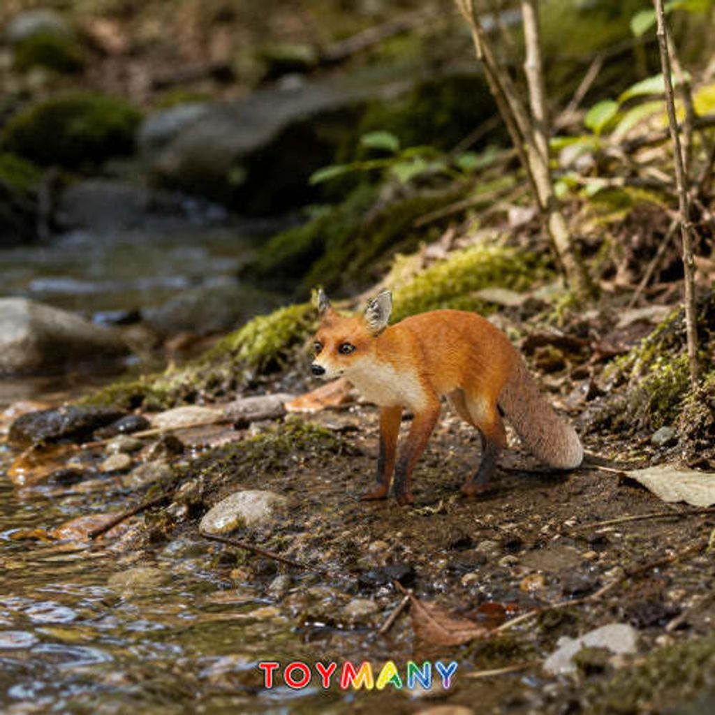 Toymany_Red_Fox_Figurine_Toy-scene