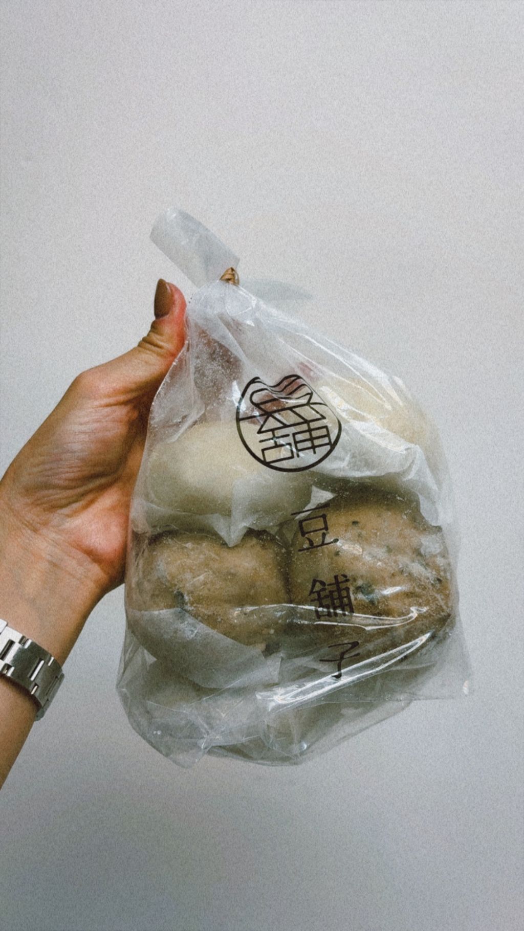 BD81566E-B701-44B3-BA30-396AAE931847