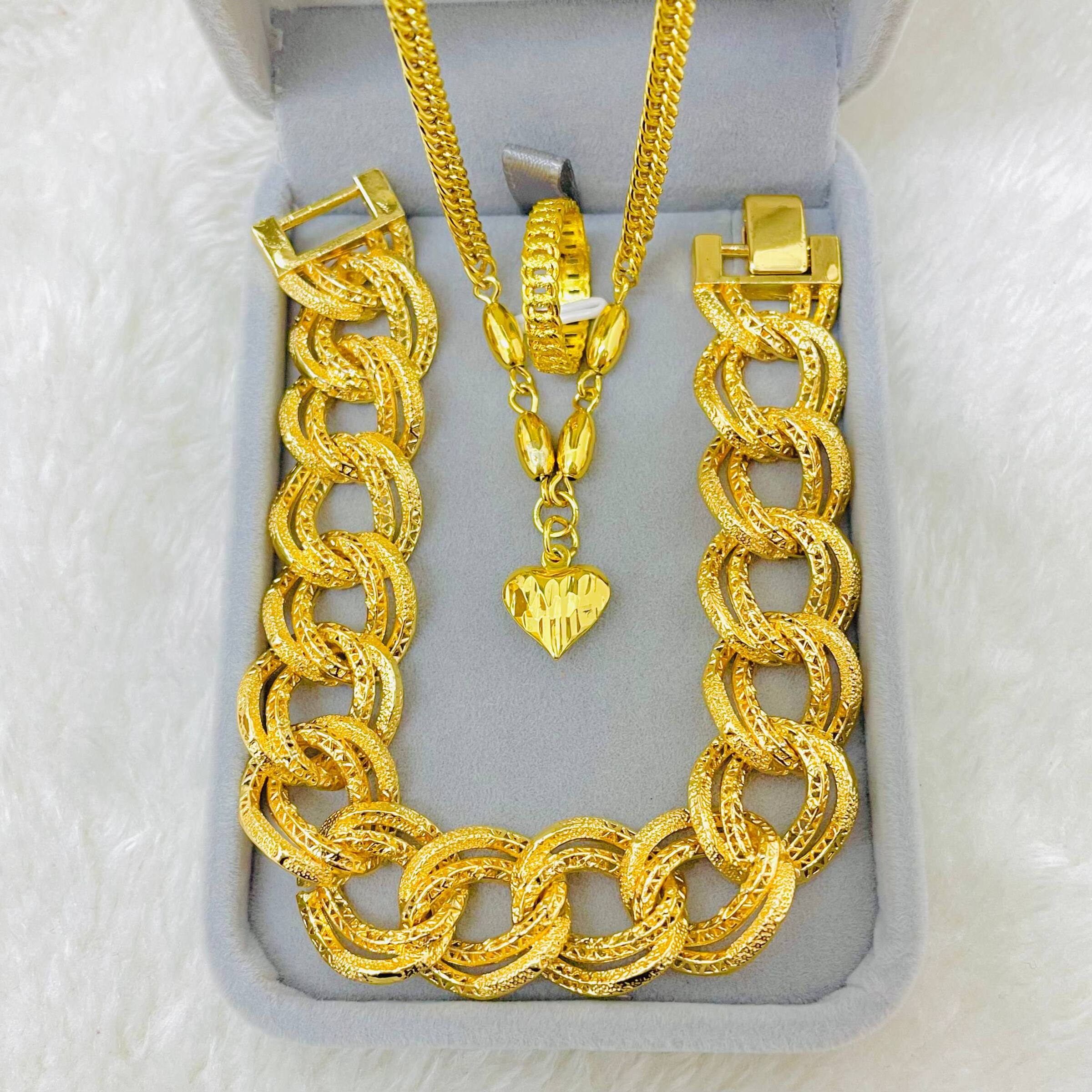 66b3d407cfa84a8d8ba1c489fe076b70~tplv-aphluv4xwc-origin-jpeg