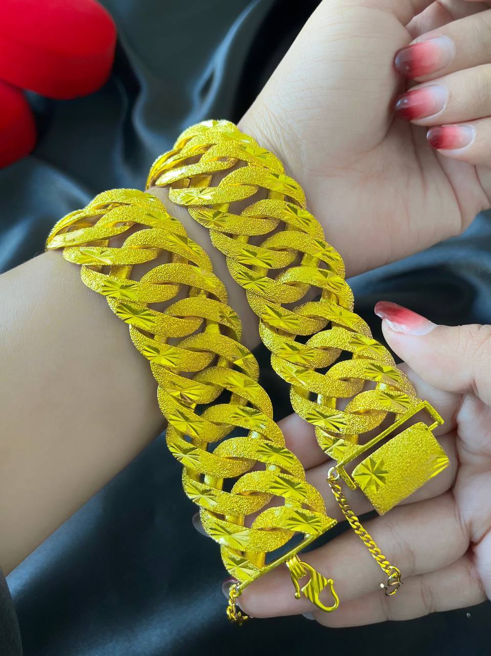 image_F9BA3FA2-AAF7-4227-9CFB-7E85F5D29B04_1763357985