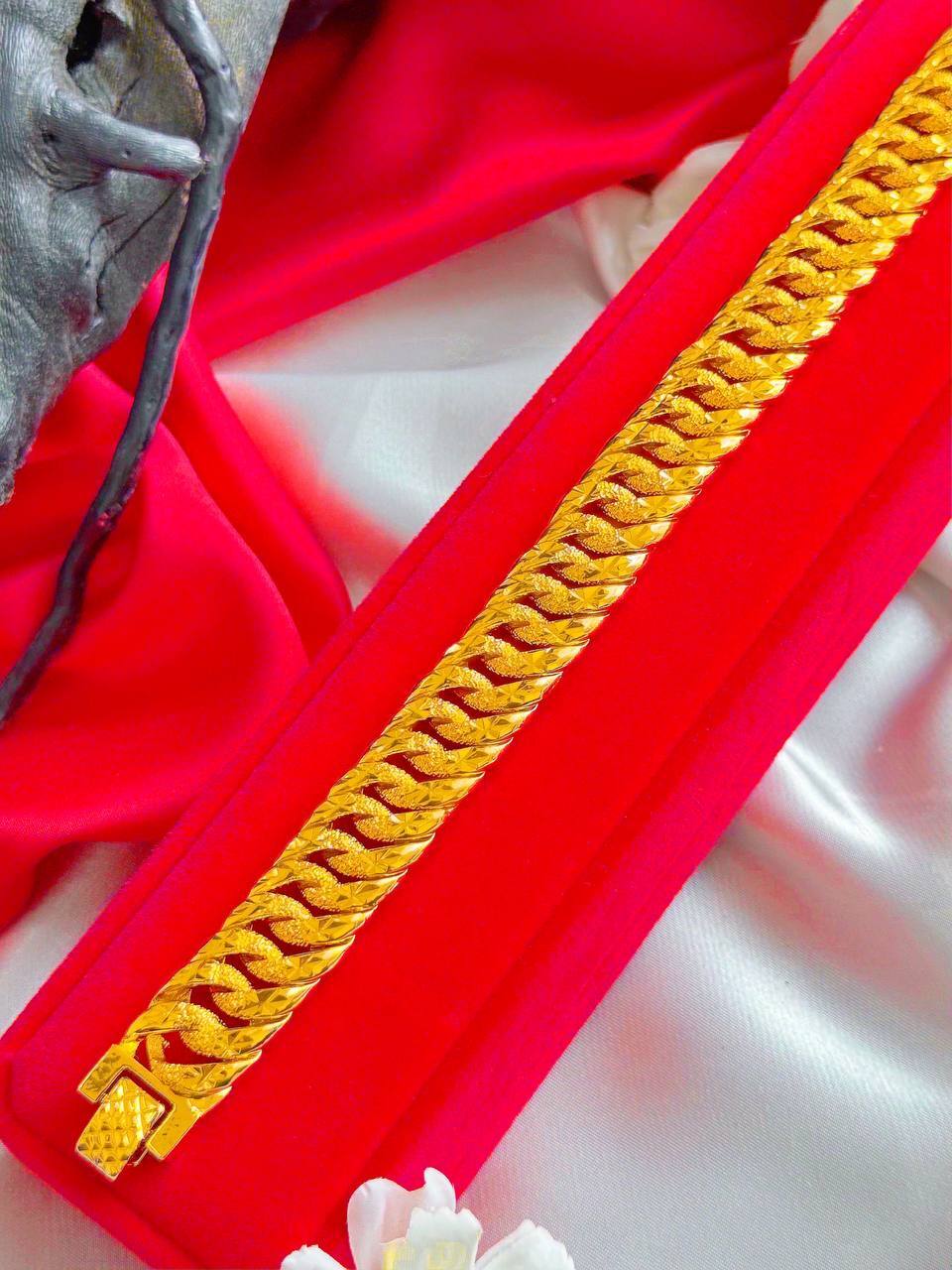 image_6C5DBCF5-F2BC-4613-BC99-AFD37FD89052_1763704335