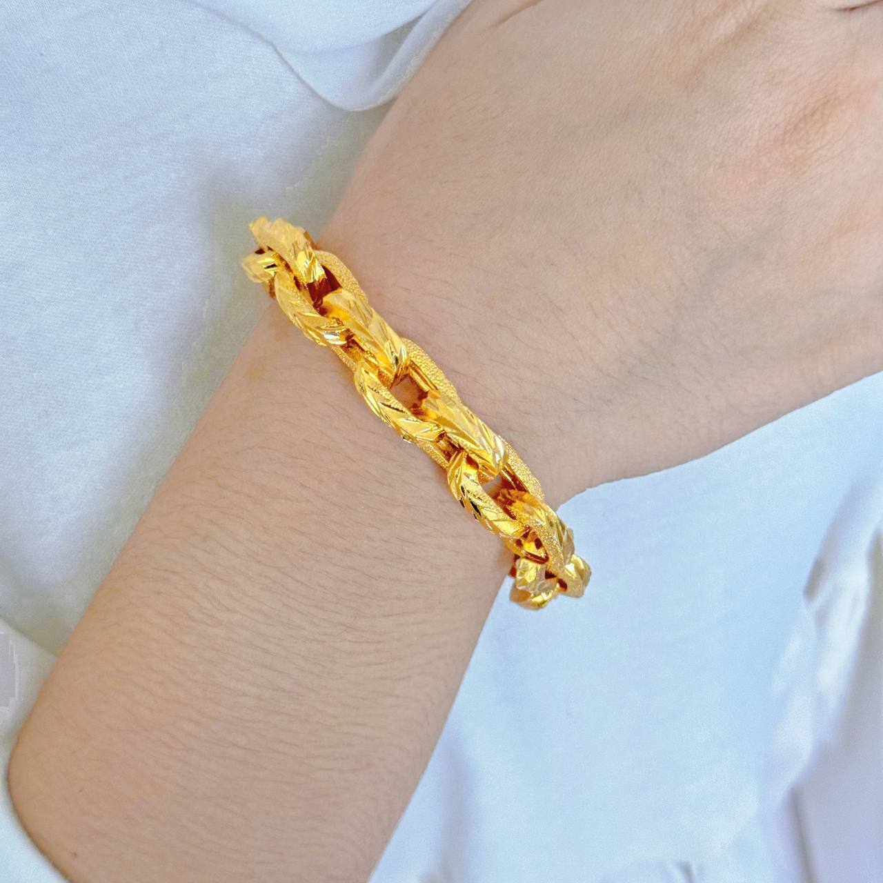 image_3AF754A2-1EC4-4ADE-A44F-AB43ACCAAD7F_1763975407