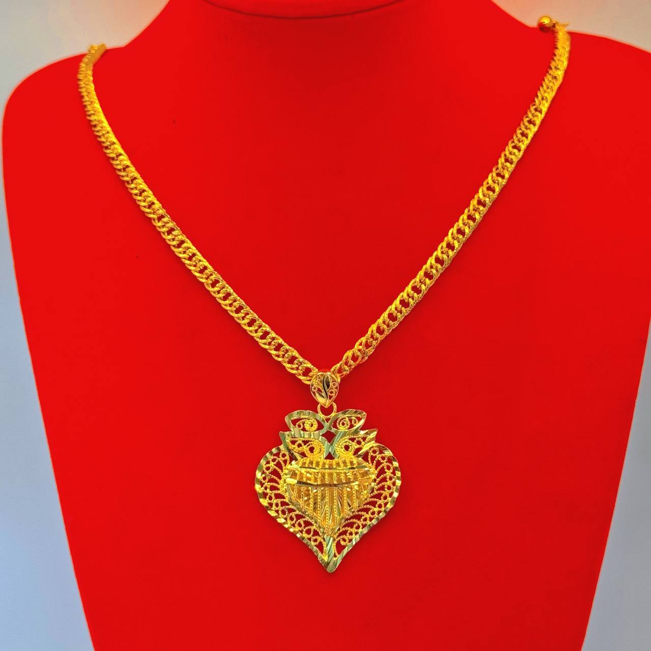 image_8BE6C864-34C2-46A9-A620-F0002652B172_1765418589