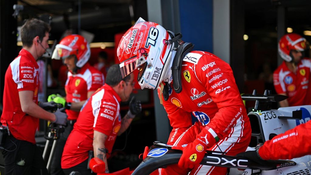 Charles Leclerc 2026 1;5 helmet 4