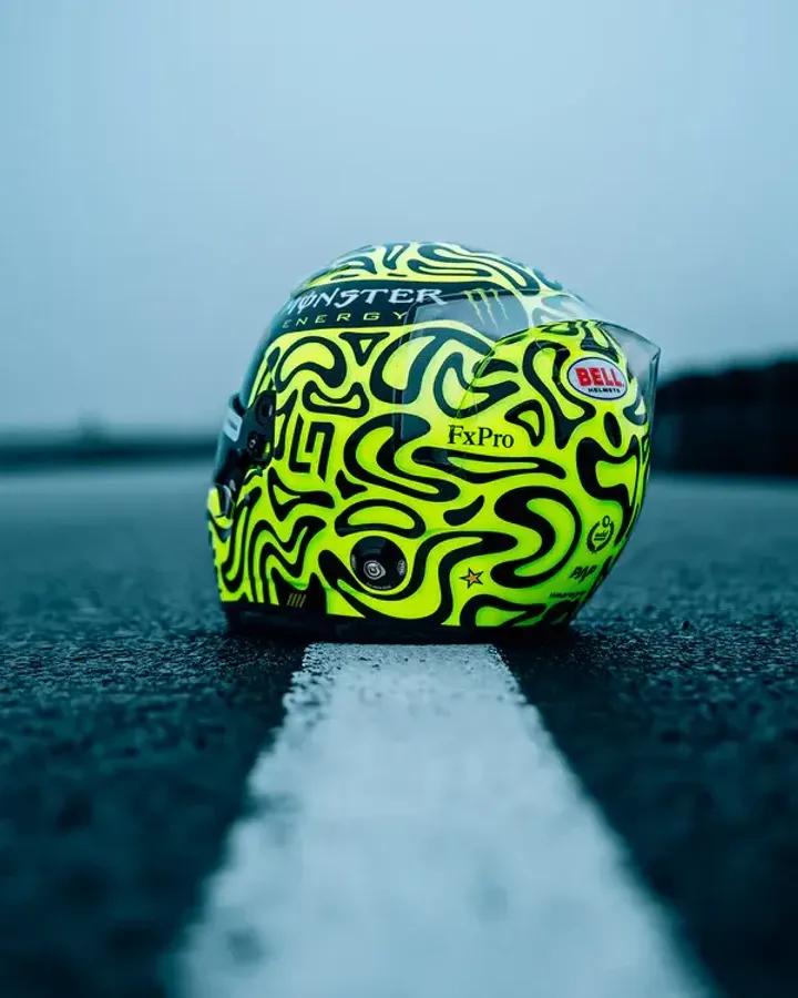 Lando Norris  2026 1;5 helmet 3