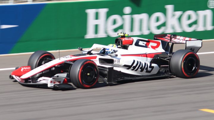 2026_Chinese_GP_-_Haas_-_Oliver_Bearman_-_Qualifying