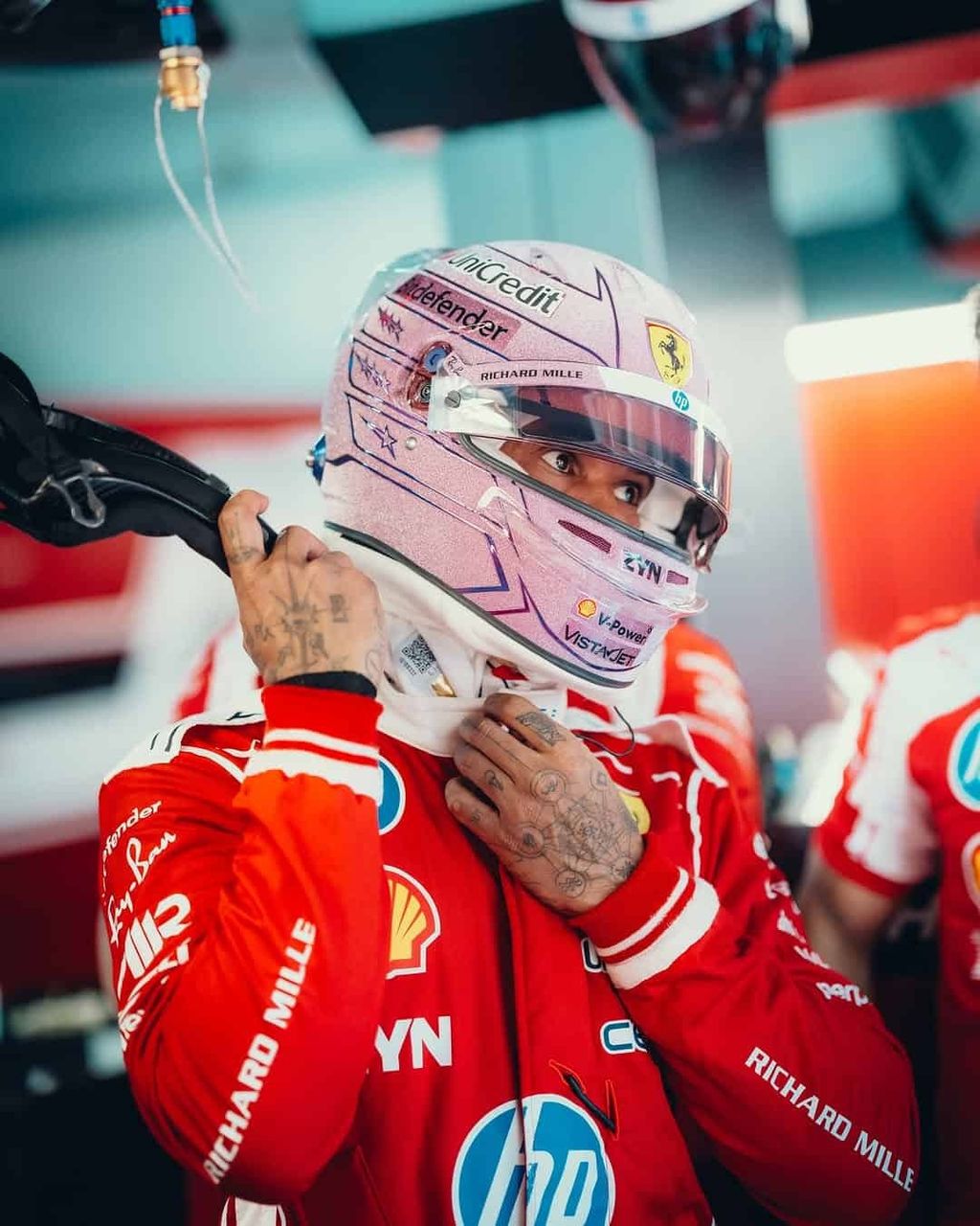 hero-lewis-hamilton-2025-monaco-gp-ferrari-pink-helmet-hero-2026