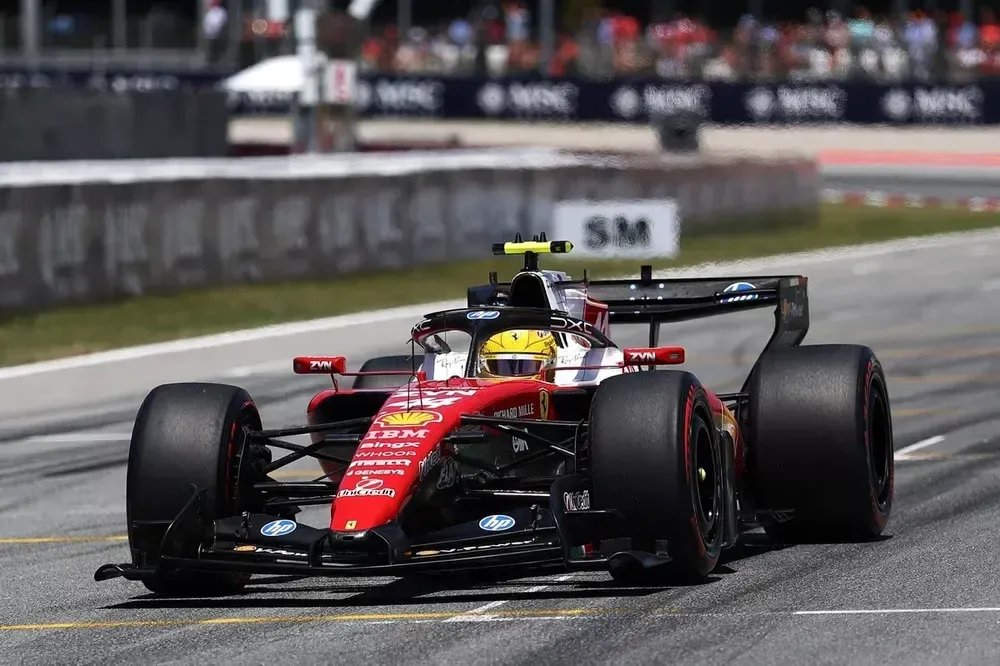 lewis-hamilton-ferrari-8