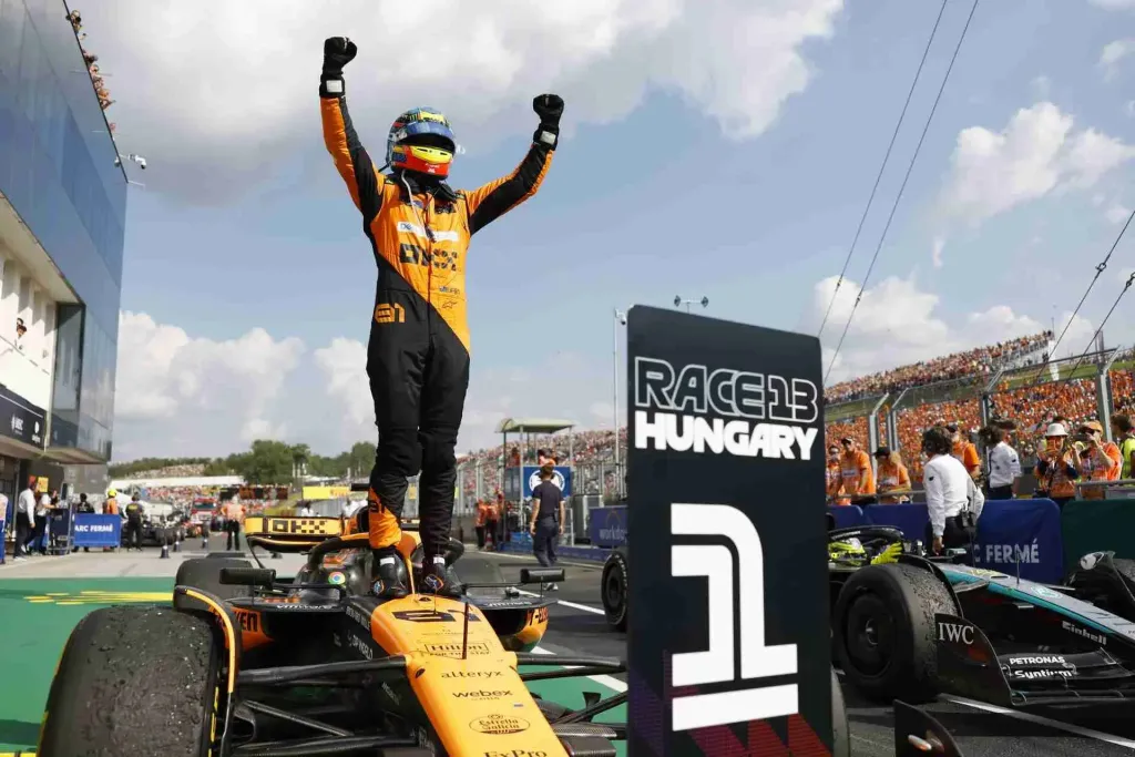 GP2413_154417_77A2002-scaled