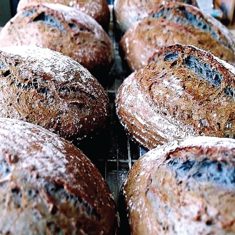Butterfly Pea Multigrain Sourdough-01
