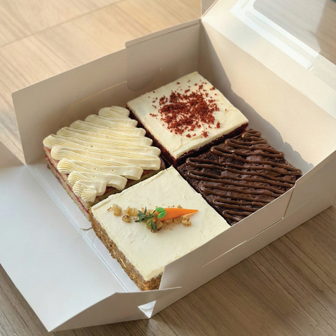Signature Petite Cake Box 1