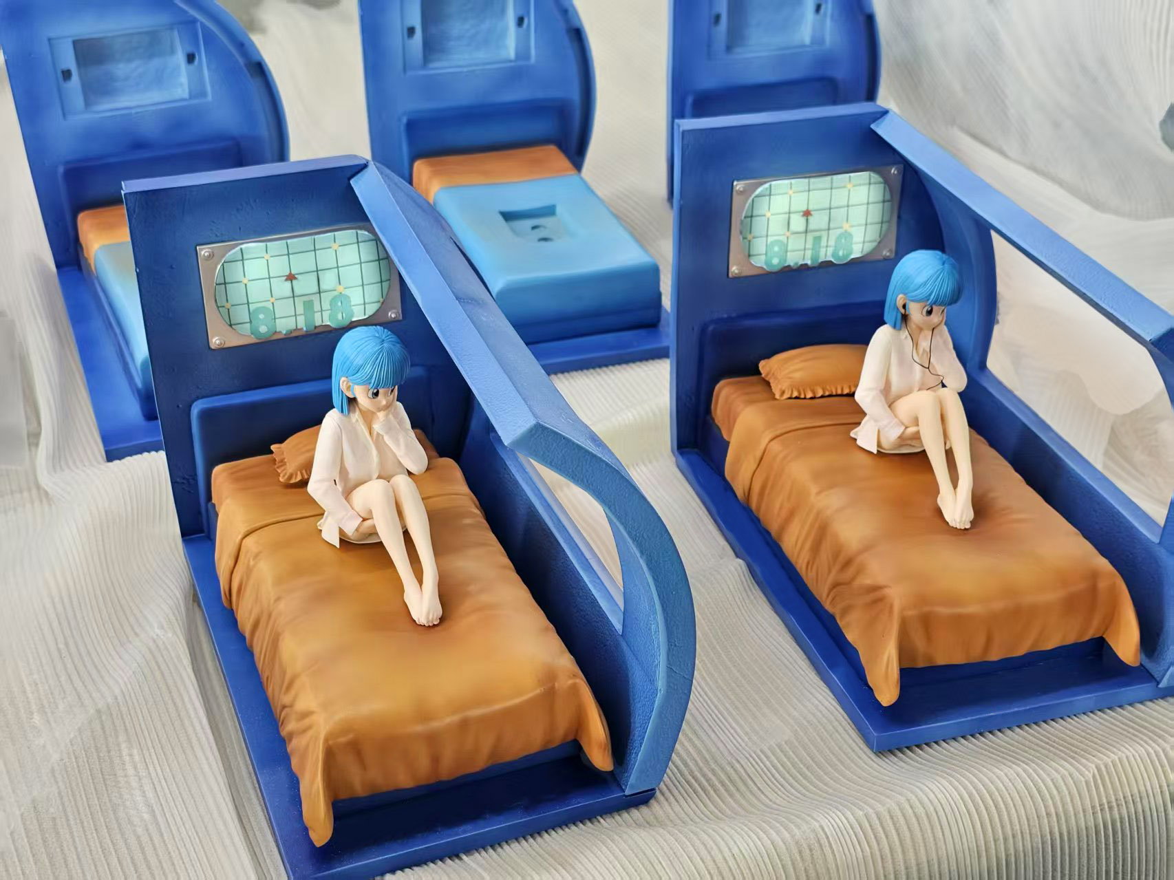 池魚王工作室聯名CAPSULE CORP Only Bulma系列第一款 《獻給你的羅曼蒂克》