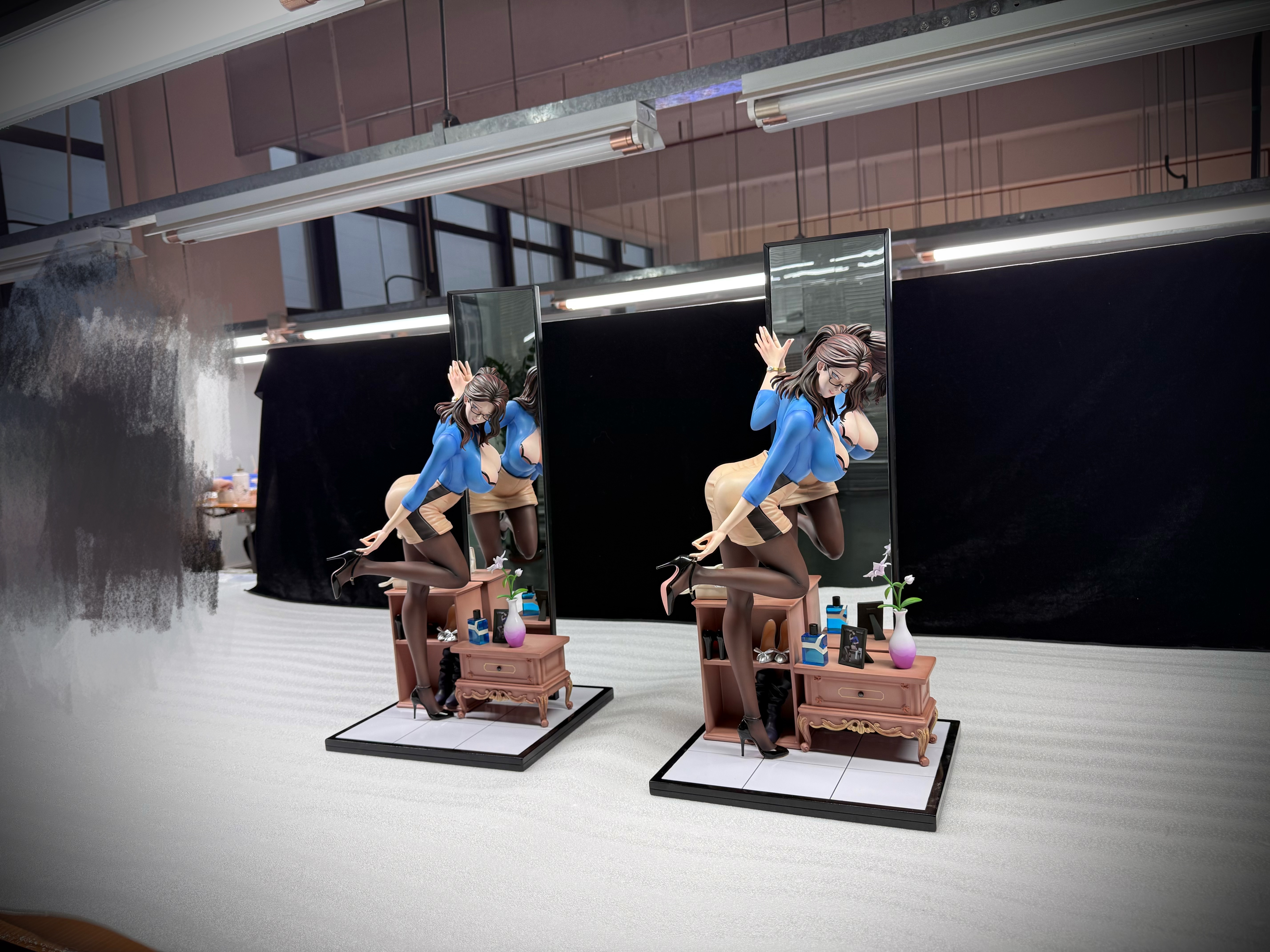 POP工作室×畫師Aliosarvin 井上鳶1/4雕像