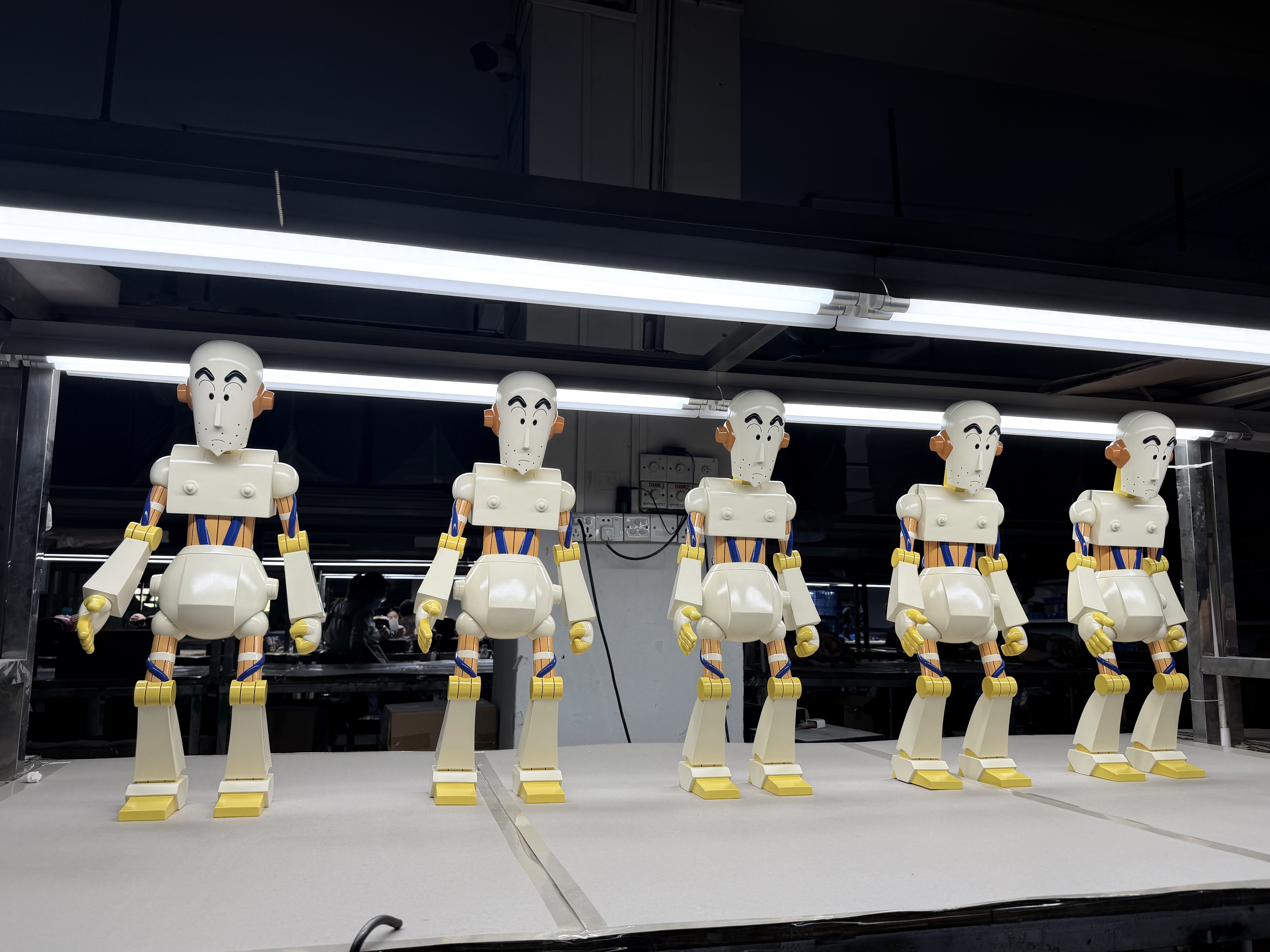 動感光波工作室 機器人廣志