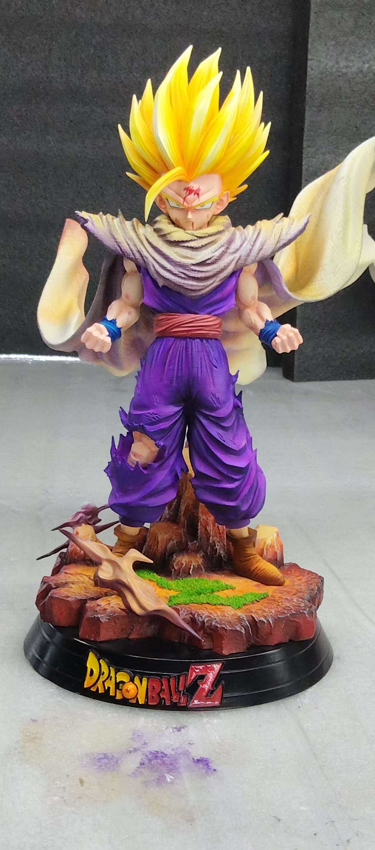 137329