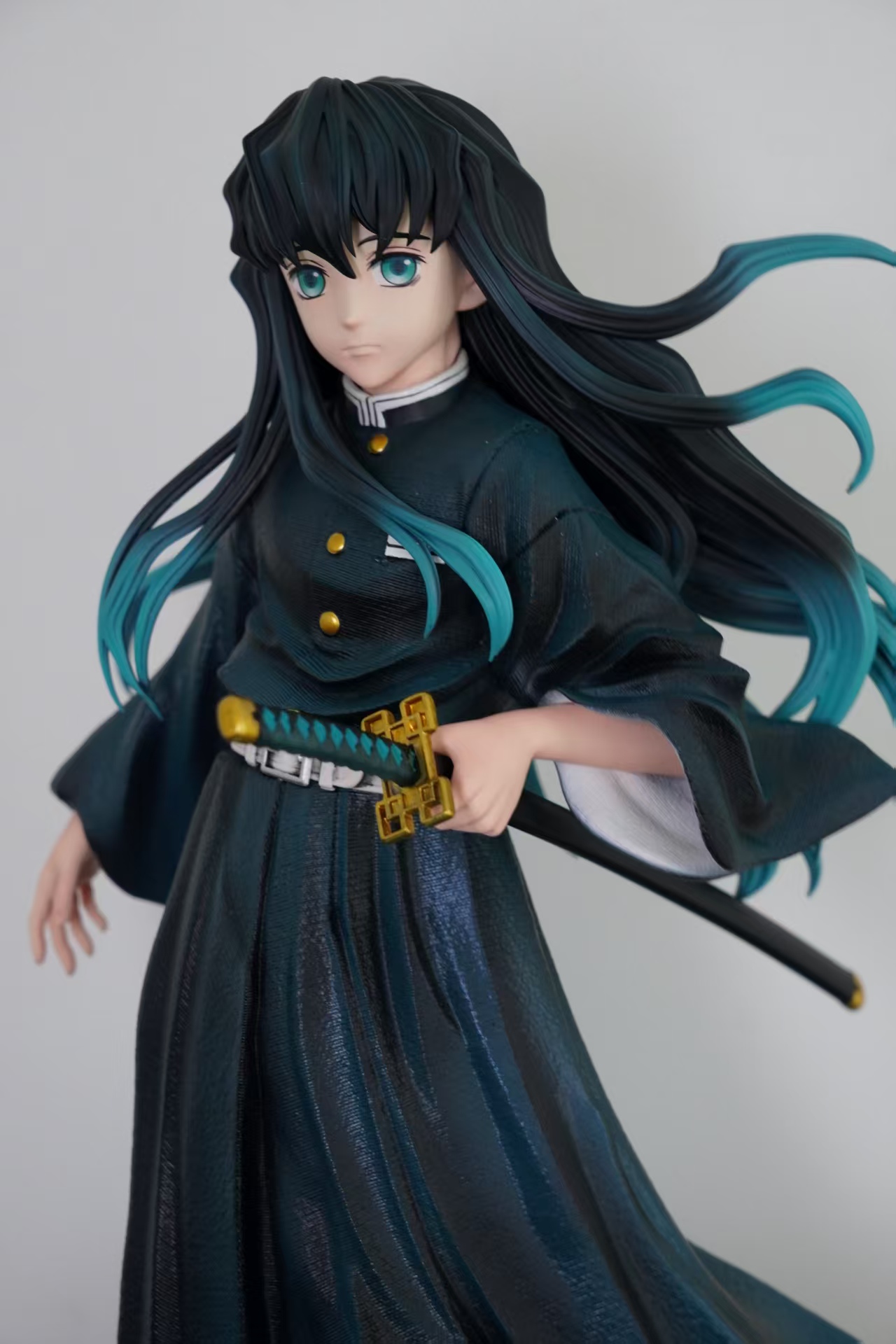 143704