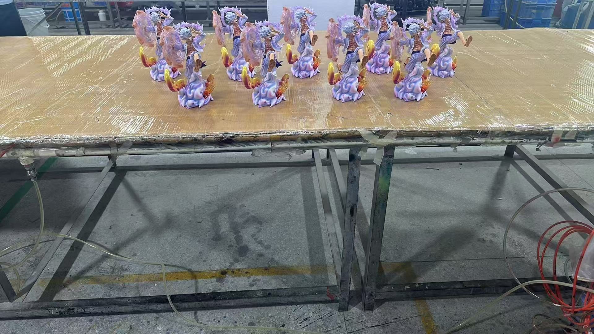 SY 揮拳尼卡魯夫