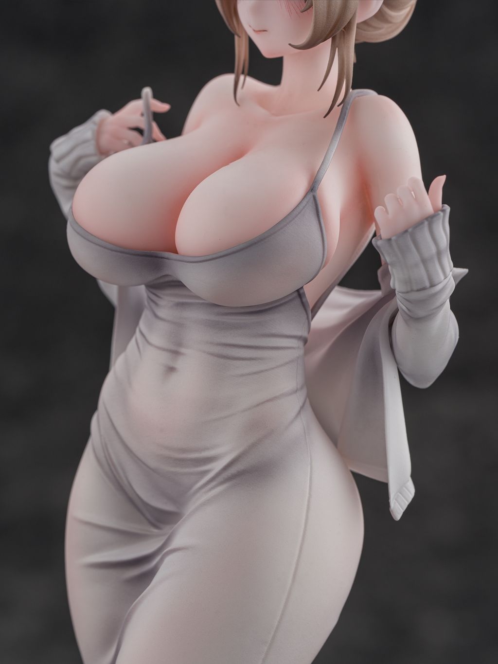 80583